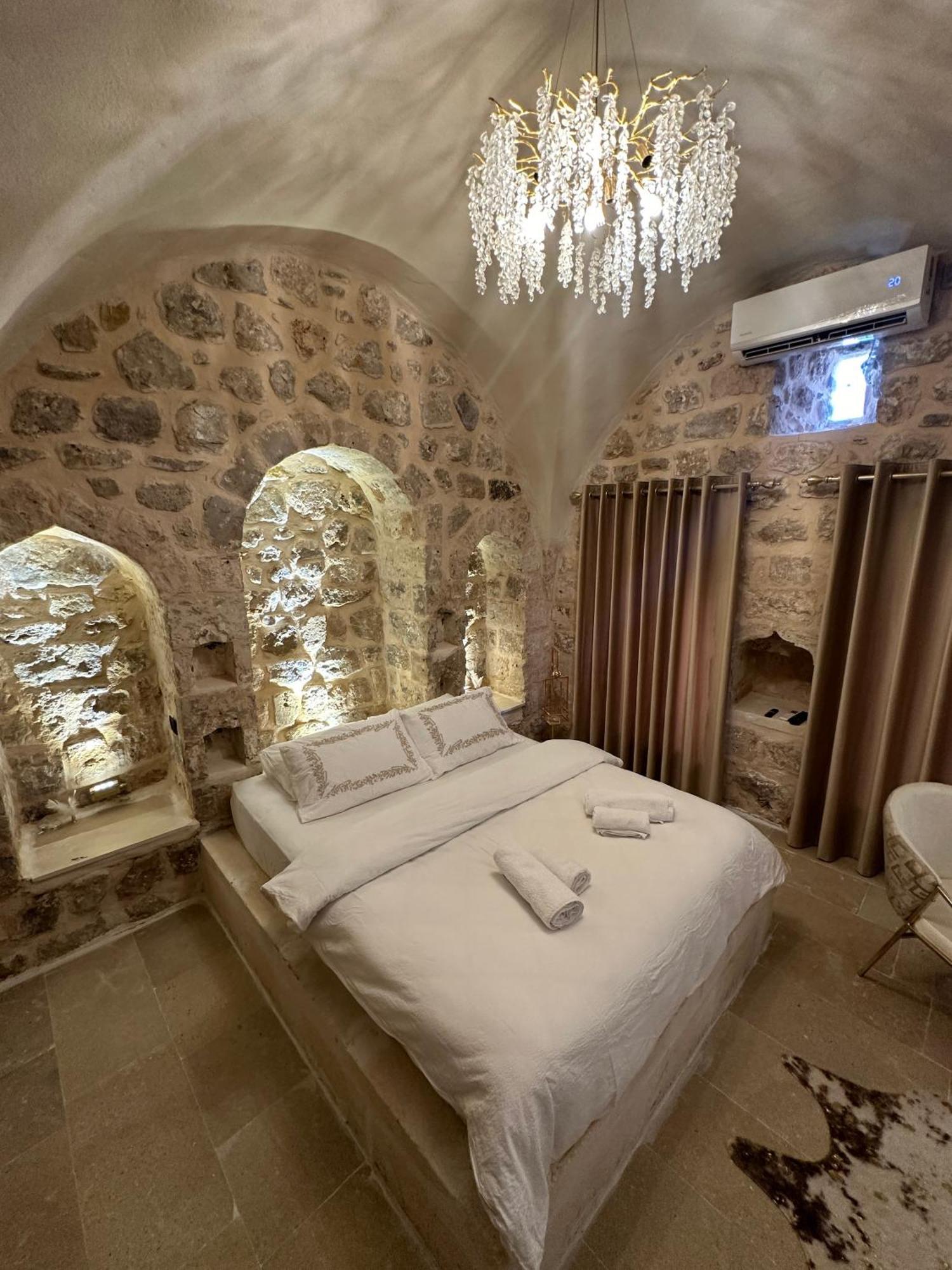 Miri Cave Suite Mardin Exterior foto